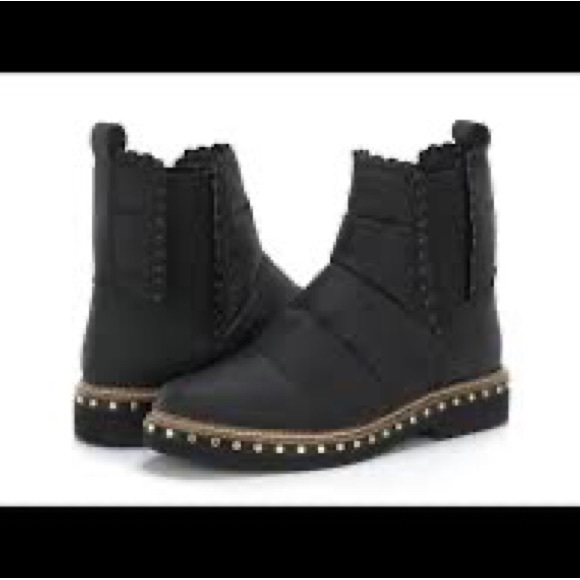 NWOT FREE PEOPLE BLACK ATLAS PUFFER CHELSEA BOOT Sz 38 - Picture 3 of 11